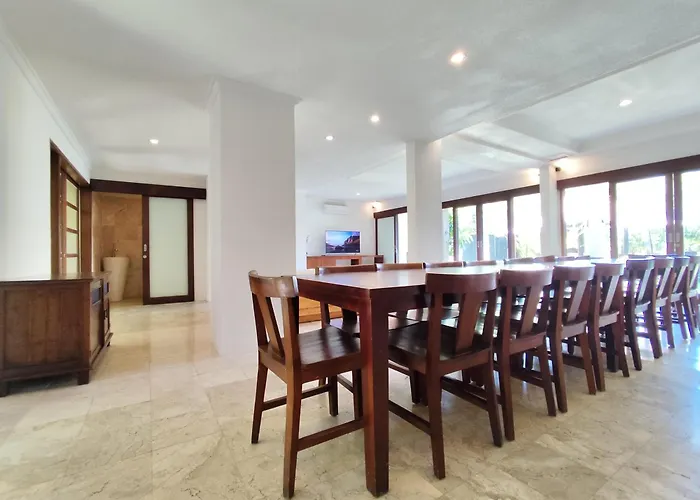 Diana Bali 14 Bedrooms *